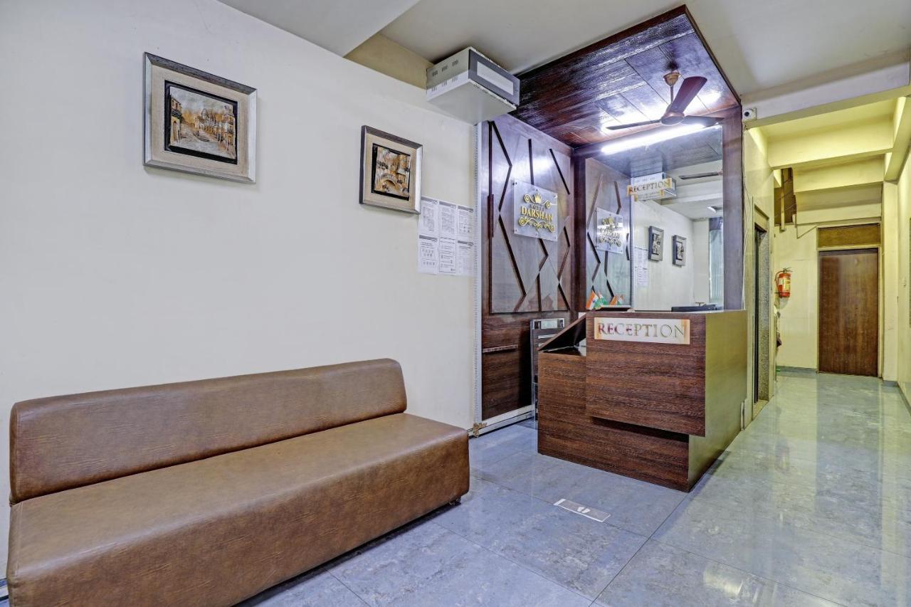 Oyo 82461 Hotel Darshan Banquet And Rooms Surate Extérieur photo